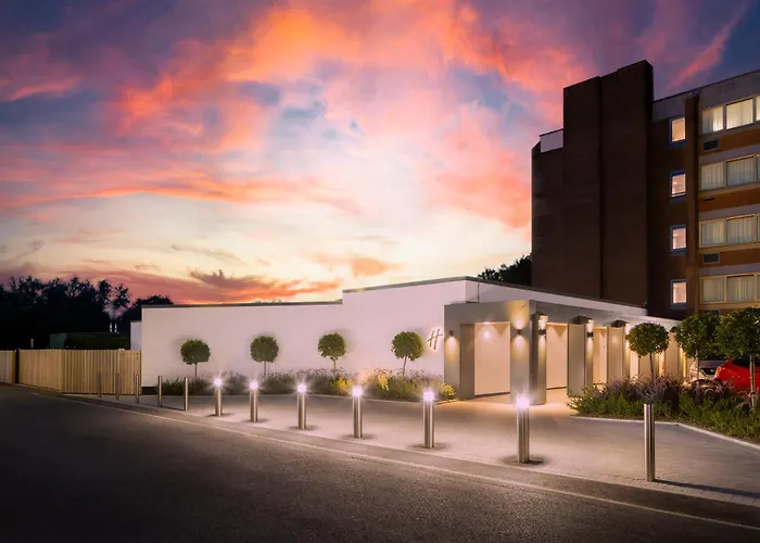 Holiday Inn London - Gatwick Airport By IhgAirport Hotel